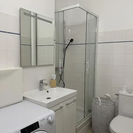 Appartamento Spacieux De Charme Ideal Pour Les Couples Ou Les Familles *